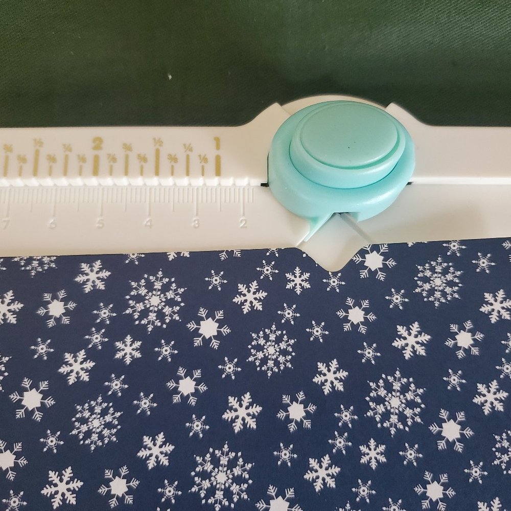 We R Memory Keepers Envelope Punch Board - Picture 6 of 11